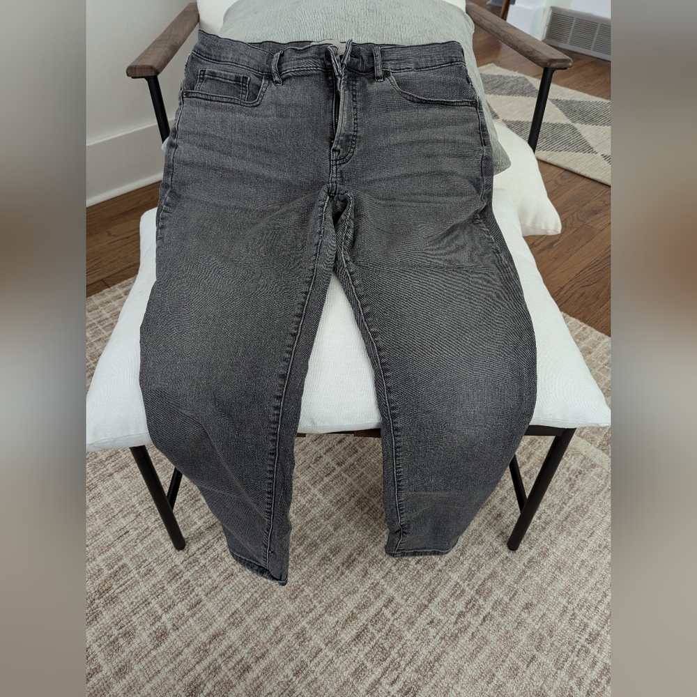 Everlane jeans sz 32 regular black -- fits size 12/14